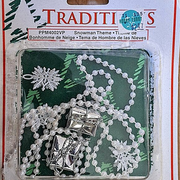 Six Itty Bitty Mini Christmas Tree Craft Decorations NIP - Picture 2 of 5